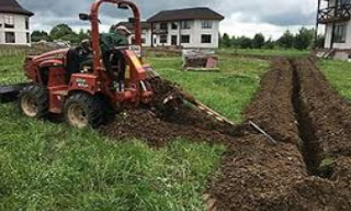 Копка траншей для водопровода в Карпинске: цена за метр от 942 руб.