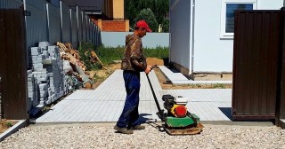 Устройство въезда на участок Карпинск, цена от 51254 руб.